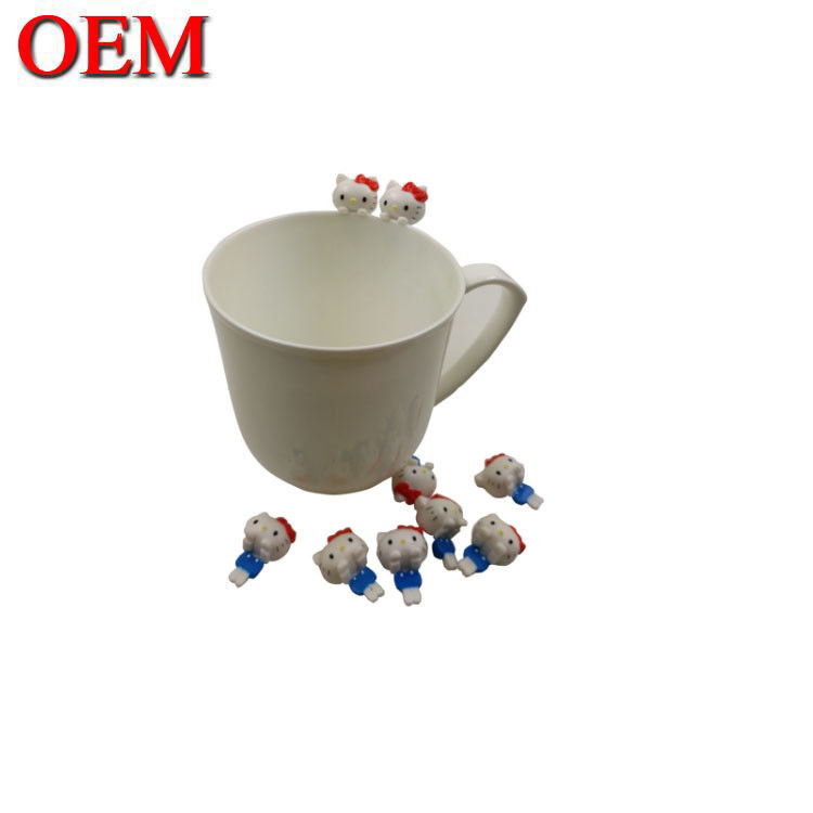 Özel figür oyuncak üreticisi OEM Özel Kitty kedi Mini Cup Karikatür figür oyuncaklar kendi tasarım oyuncağını özel