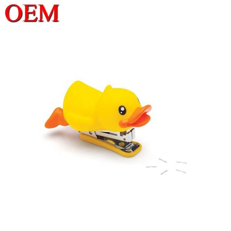 Plastik Ördek Karikatür Şekli Ofis Stapler OEM Plastik Hayvan Oyuncağı Öğrenciler İçin Okul Stapler